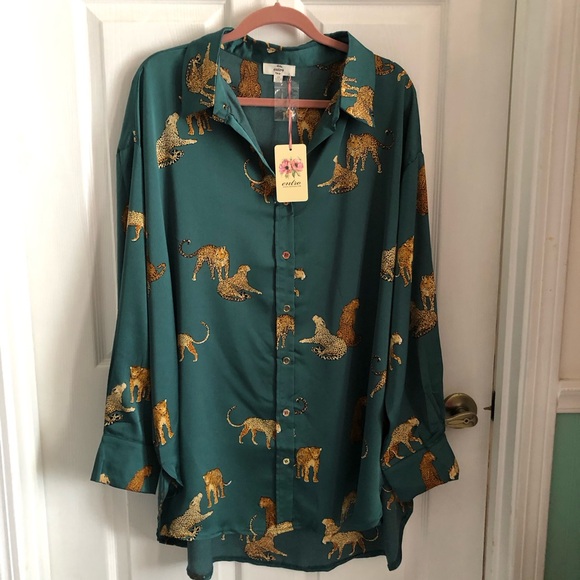 entro Tops - Entro blouse buttondown long sleeve teal fabric tan leopard jaguar silhouettes